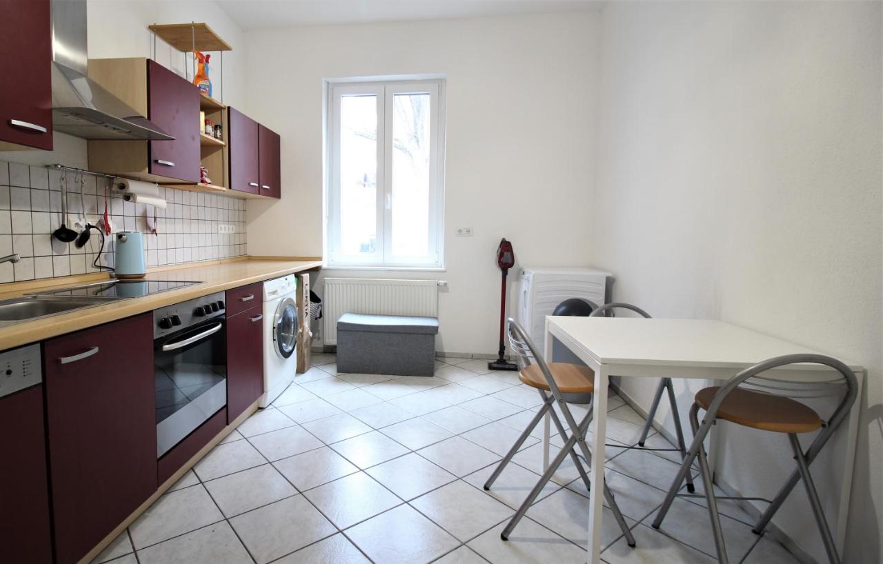 Privatzimmer Nahe Bahnhof Und City Würzburg Exterior foto